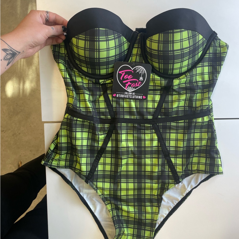 TooFast Onepiece bustier swimsuit !